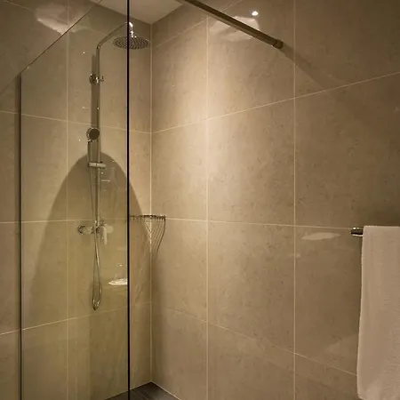 Thermen Hotel *